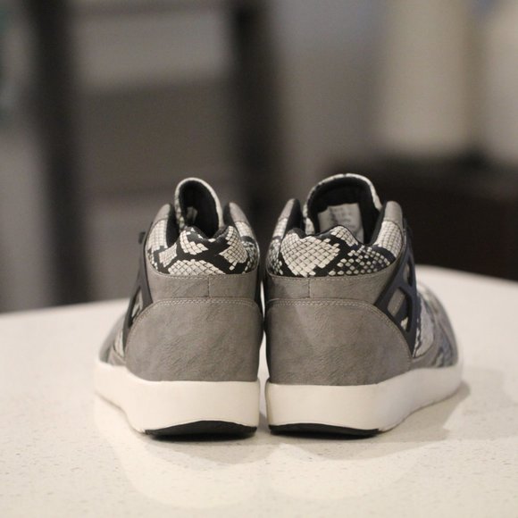 NWOT Snakeskin High Tops - Picture 3 of 3